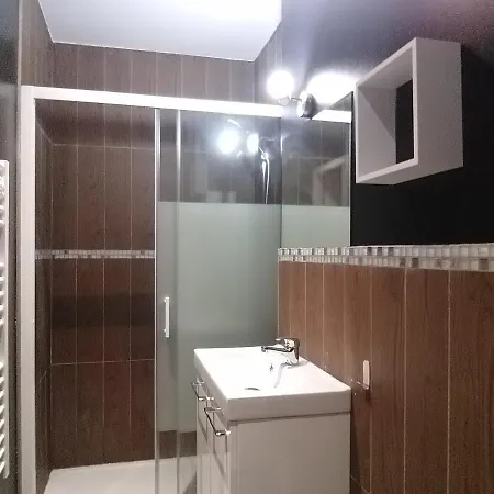 Les Volets Bleus - Deux Appartements Et Un Studio, Jardin Bourges Buitenkant foto